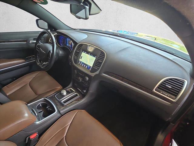 Used 2019 Chrysler 300 Limited w/ Light Group image 22