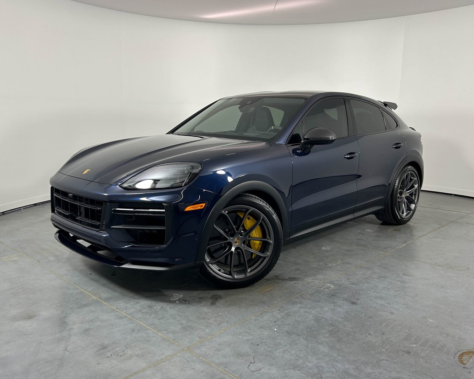 Used 2024 Porsche Cayenne Turbo GT image 1