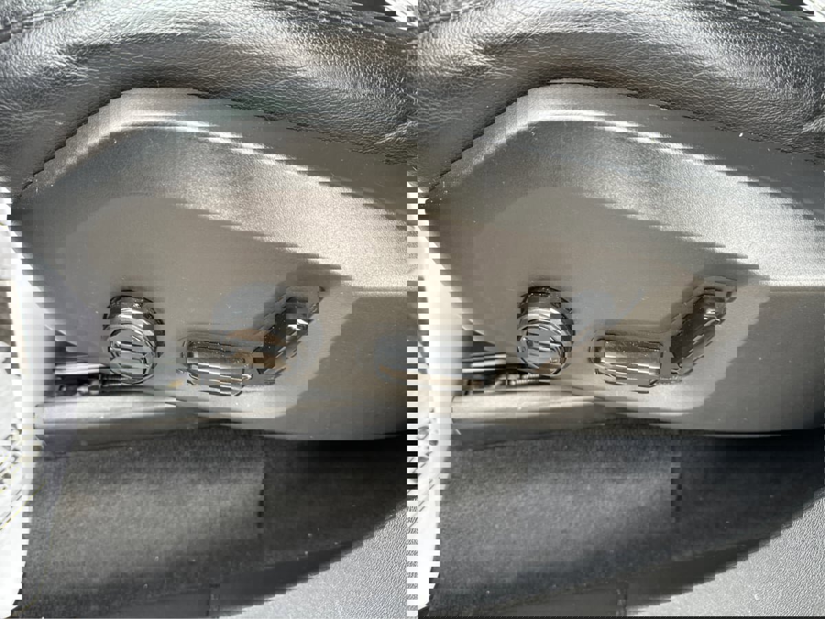 Used 2022 Volvo XC90 T5 Momentum w/ Protection Package Premier image 40