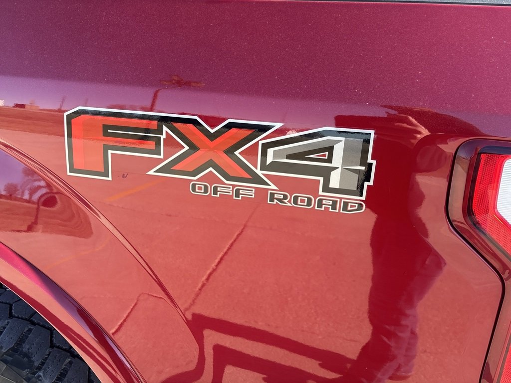 Used 2018 Ford F150 XLT w/ Equipment Group 302A Luxury image 9