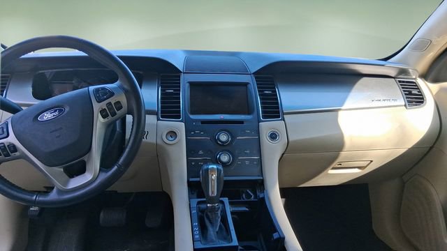 Used 2013 Ford Taurus SEL image 10