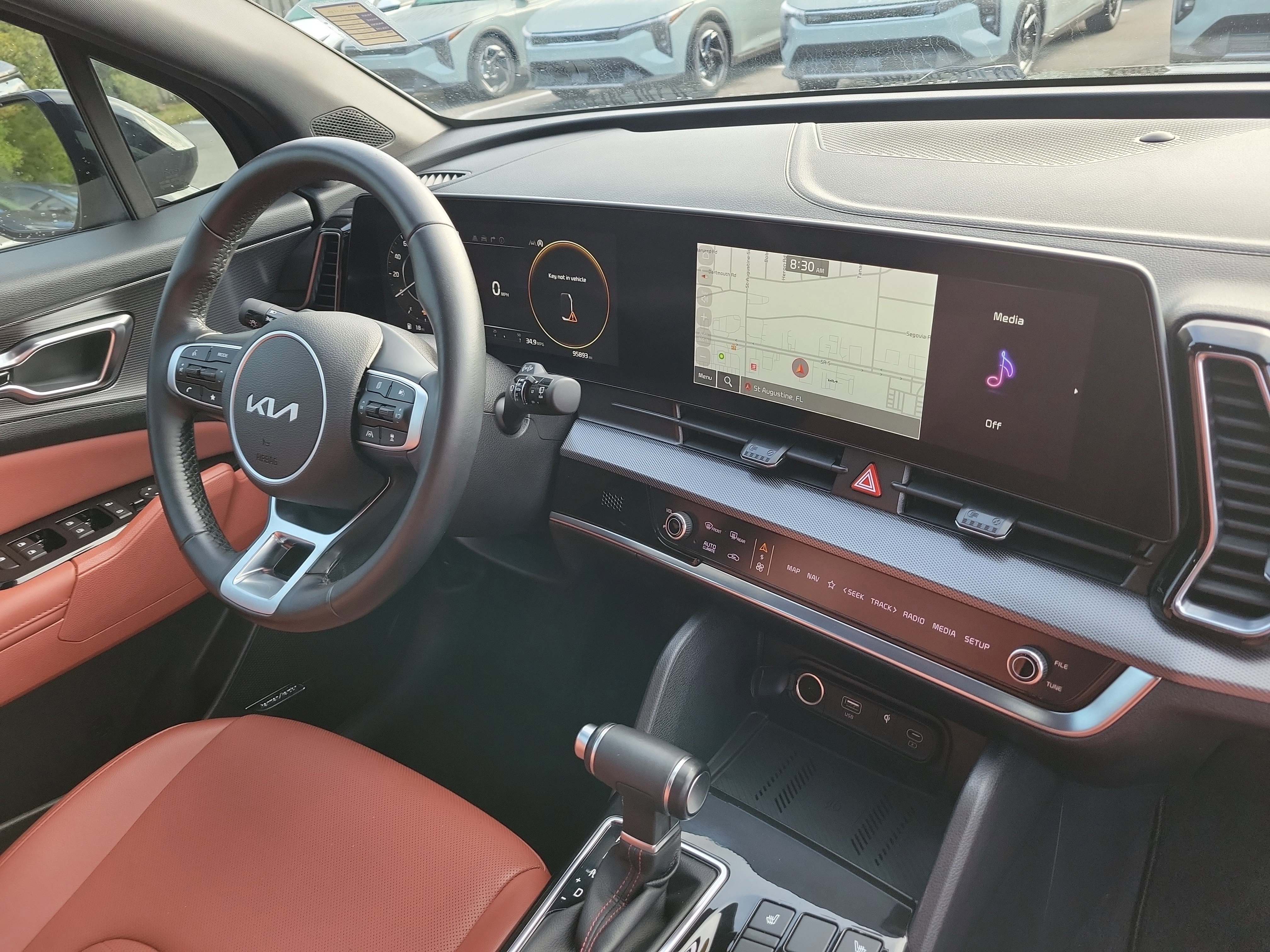 Used 2023 Kia Sportage SX image 8