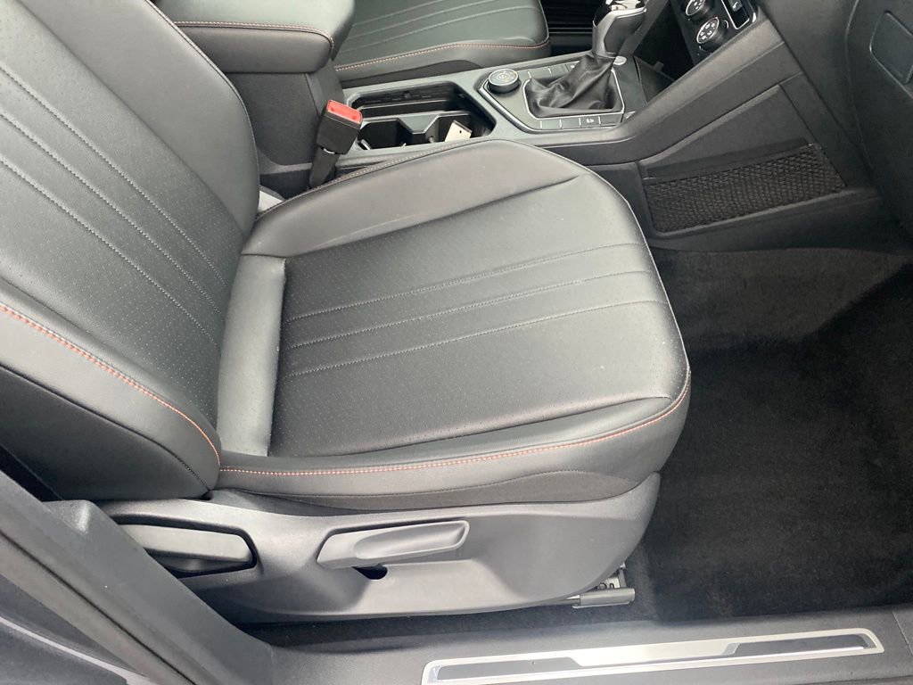 Used 2024 Volkswagen Tiguan Wolfsburg Edition image 25