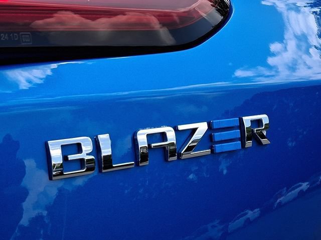 Used 2024 Chevrolet Blazer EV LT AWD/4WD image 34