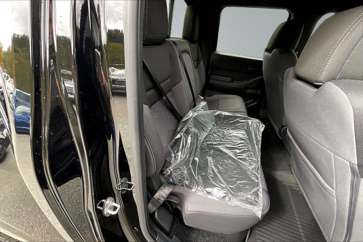 New 2026 Nissan Frontier SV w/ Tow Package AWD/4WD image 9