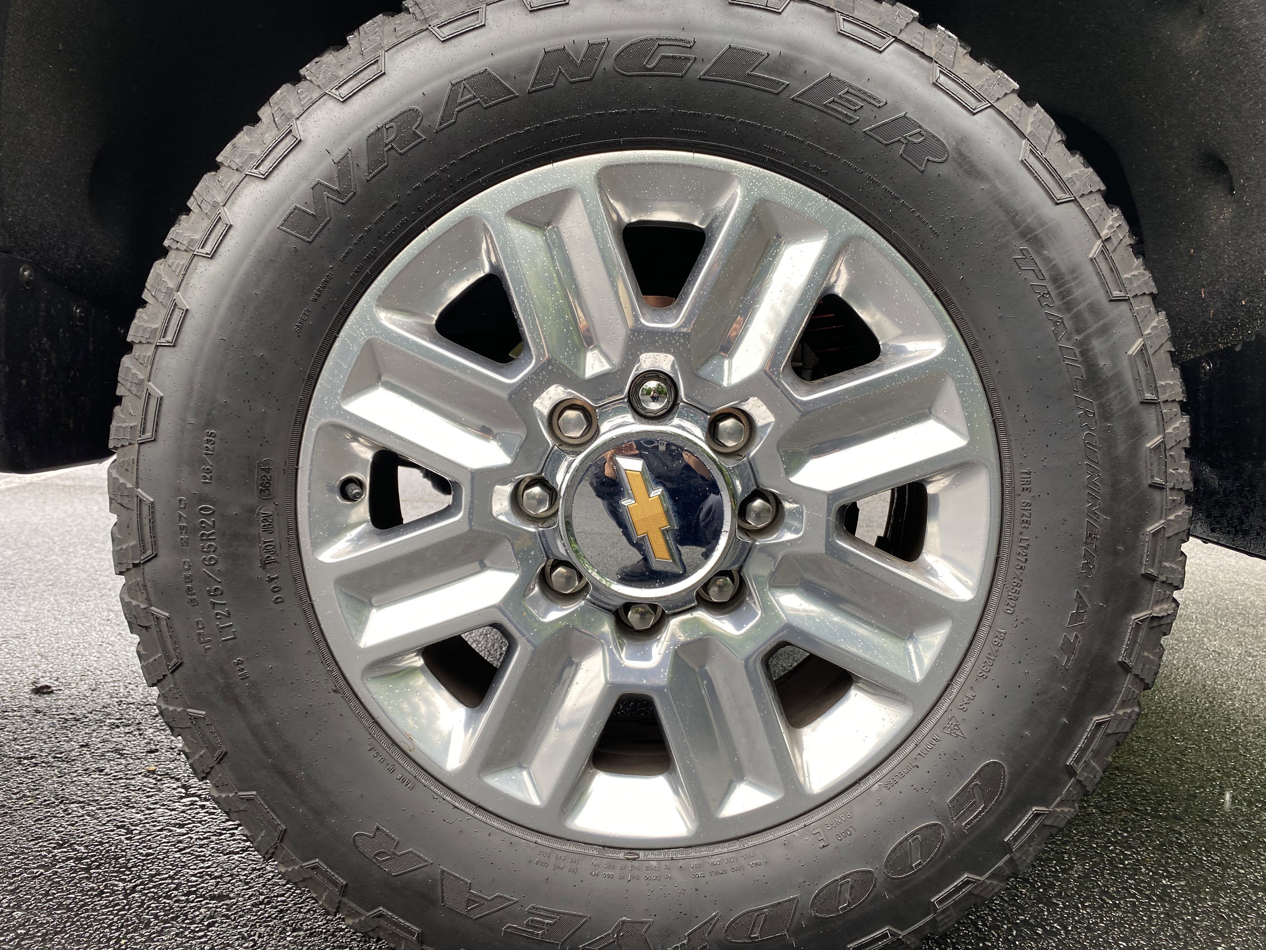 Used 2025 Chevrolet Silverado 2500 High Country w/ High Country Premium Package AWD/4WD image 52