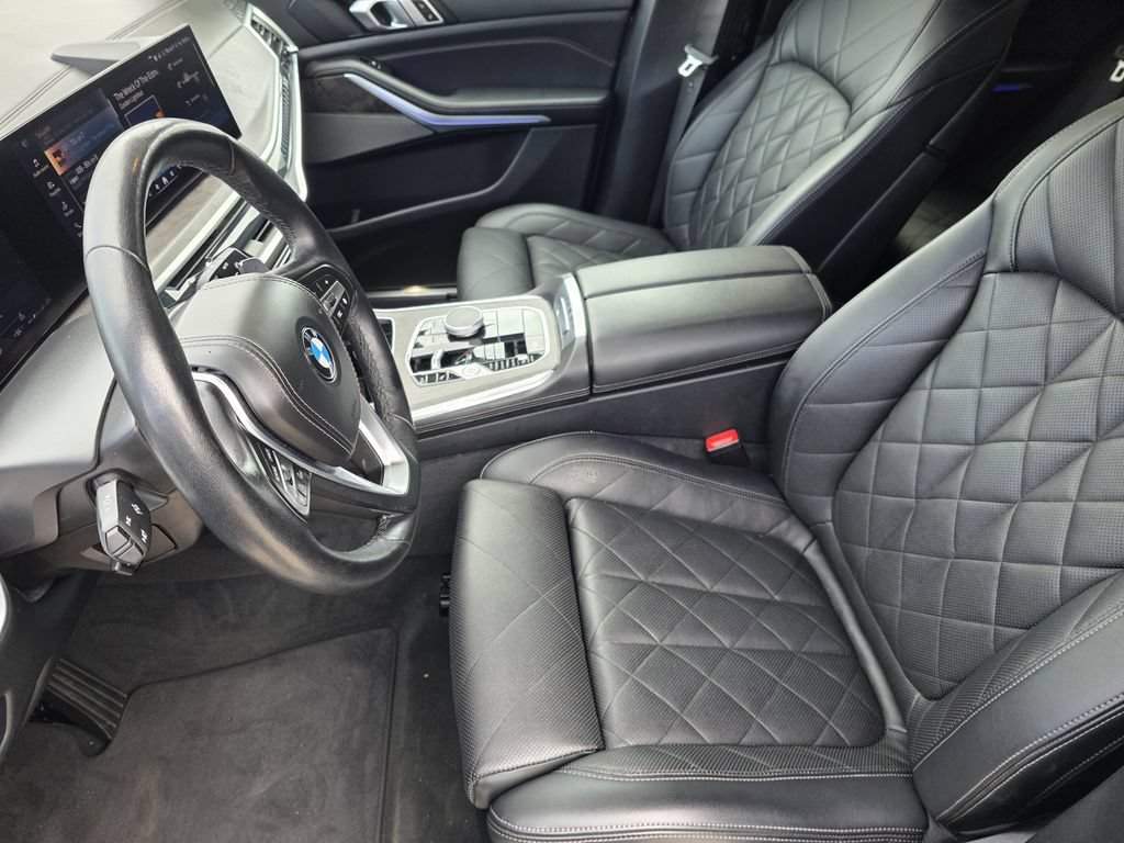 Used 2024 BMW X5 xDrive40i w/ Premium Package AWD/4WD image 12