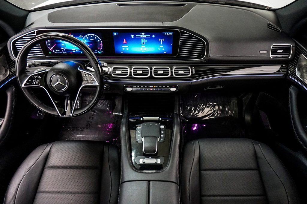 Used 2024 Mercedes-Benz GLS 450 4MATIC image 26