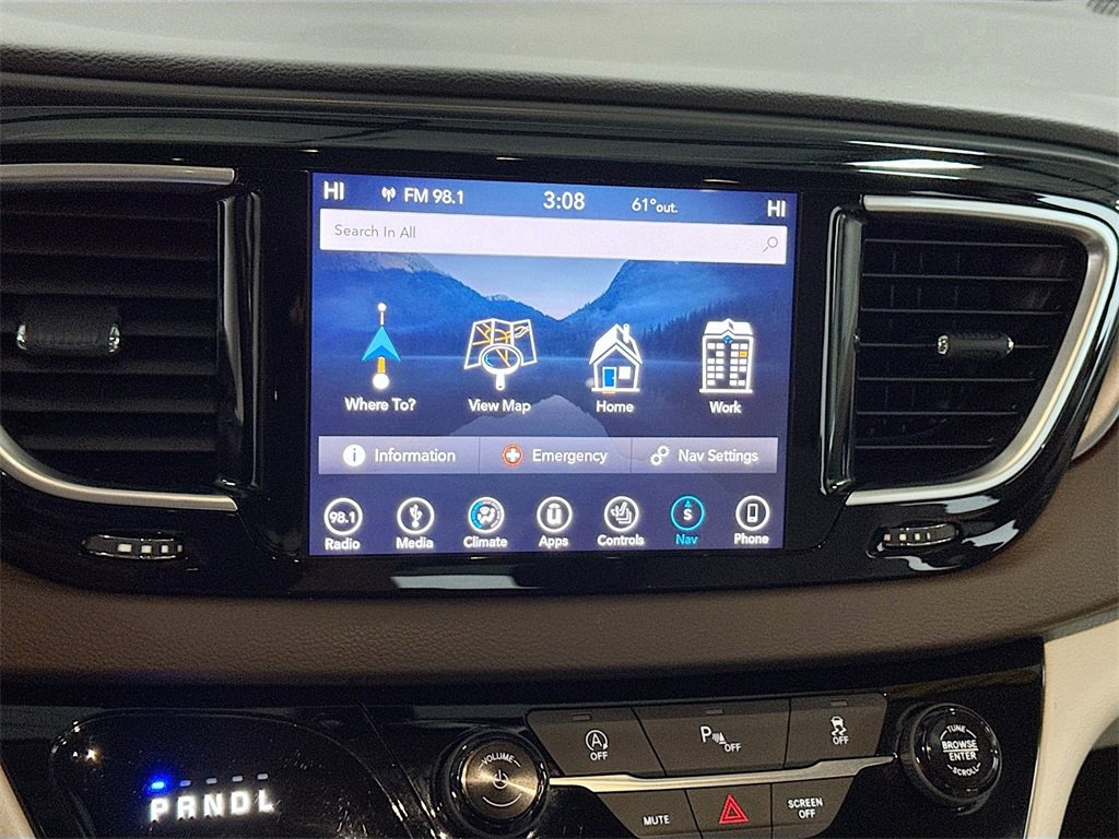 Used 2019 Chrysler Pacifica Touring-L Plus image 11