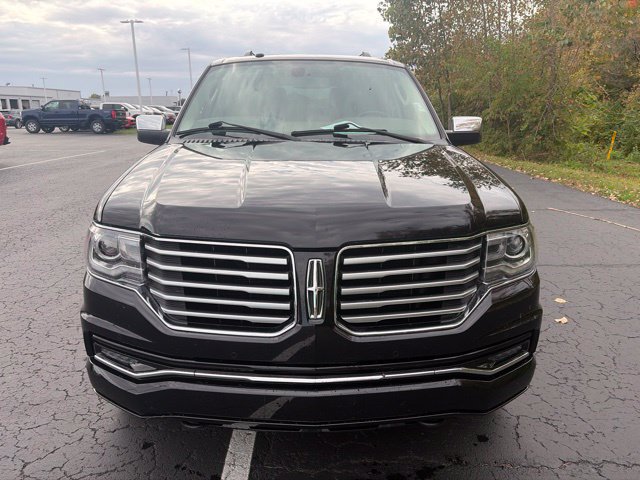 Used 2017 Lincoln Navigator L Select AWD/4WD image 6