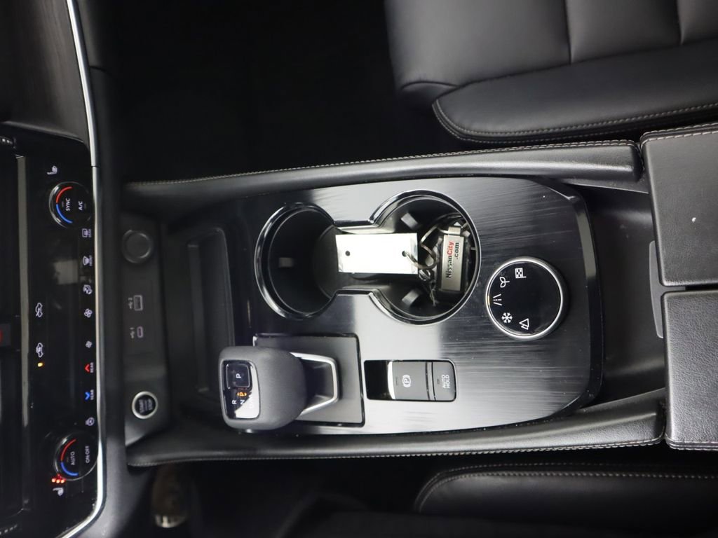 Used 2021 Nissan Rogue SL image 14