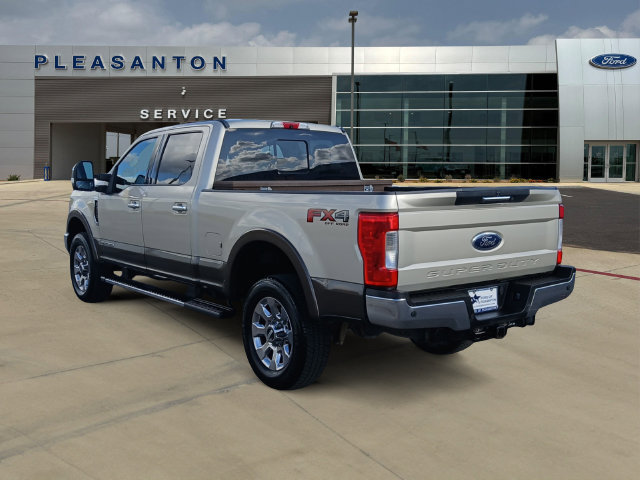 Used 2017 Ford F250 Lariat w/ Chrome Package AWD/4WD image 3