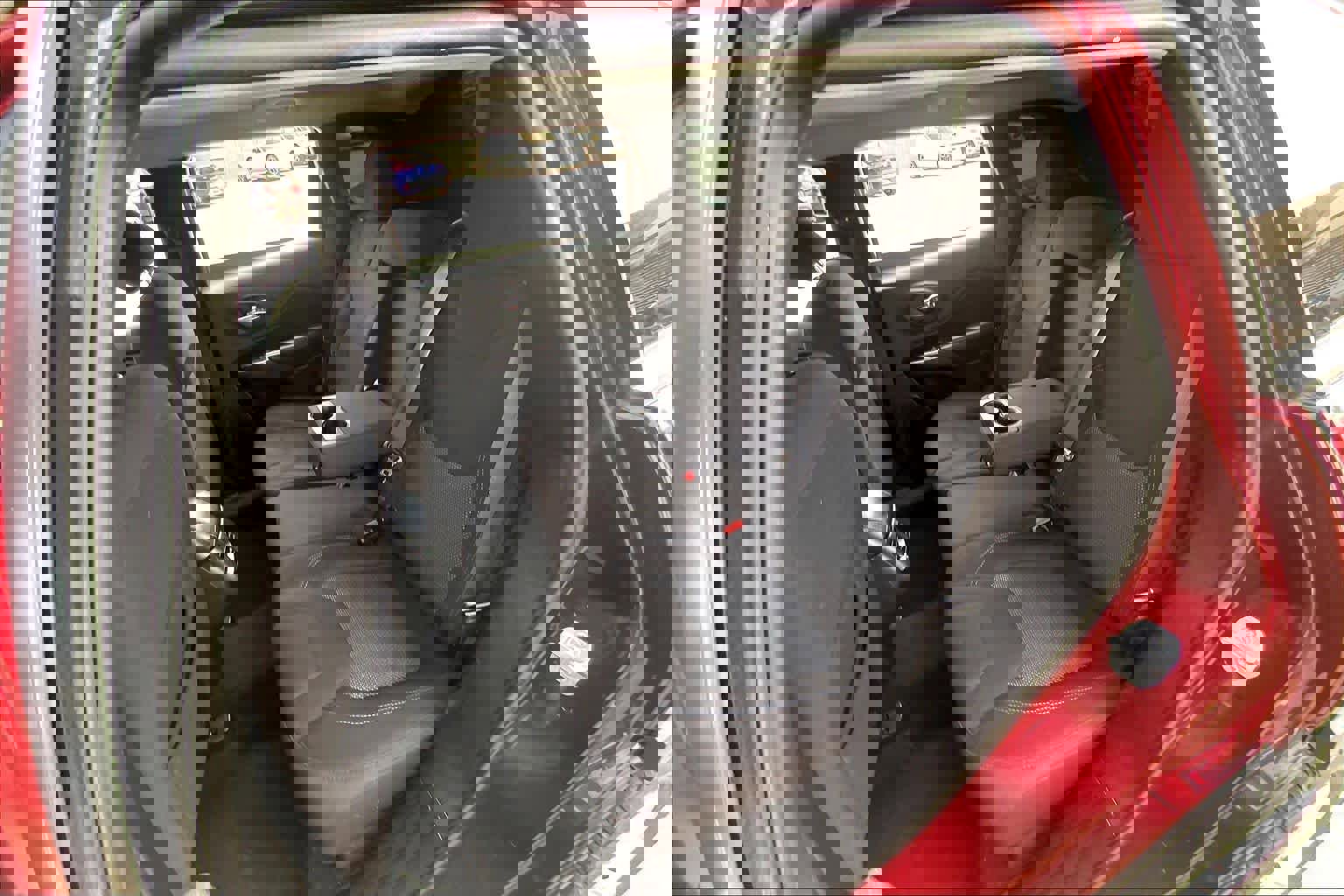 Used 2019 Jeep Cherokee Latitude w/ Popular Appearance Group image 20