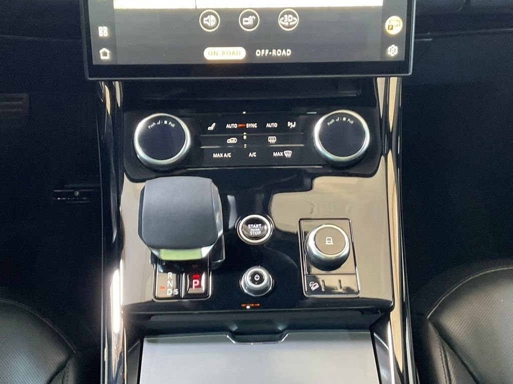 Used 2023 Land Rover Range Rover Sport SE image 34