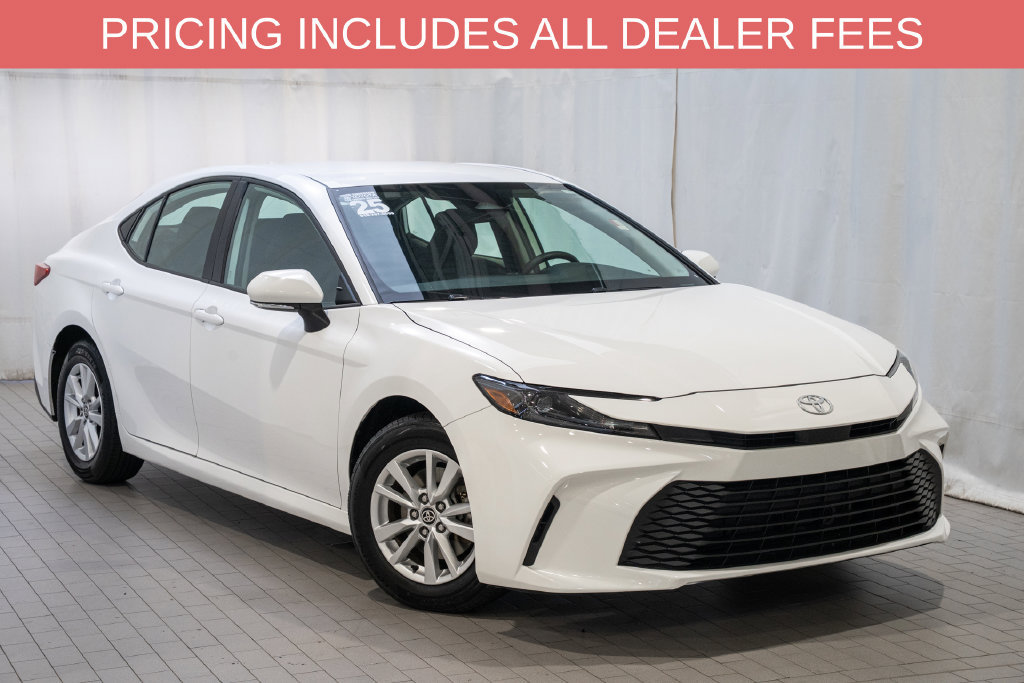 Certified 2025 Toyota Camry LE FWD image 1