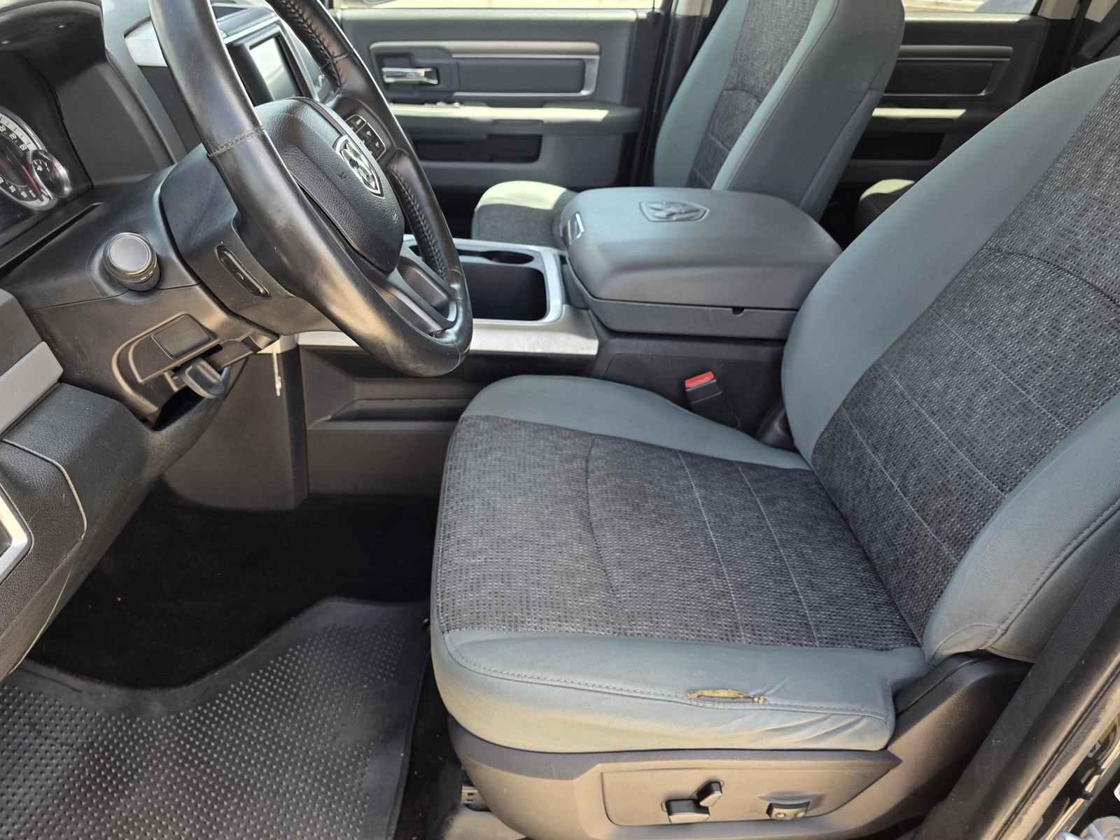 Used 2016 RAM 1500 Big Horn AWD/4WD image 16
