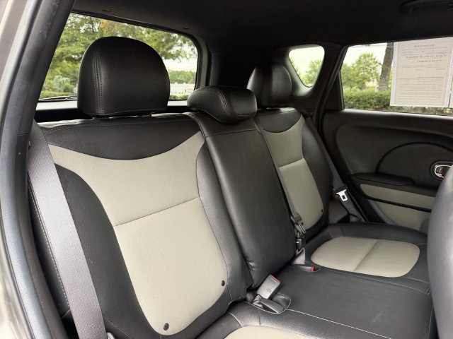 Used 2015 Kia Soul FWD image 30