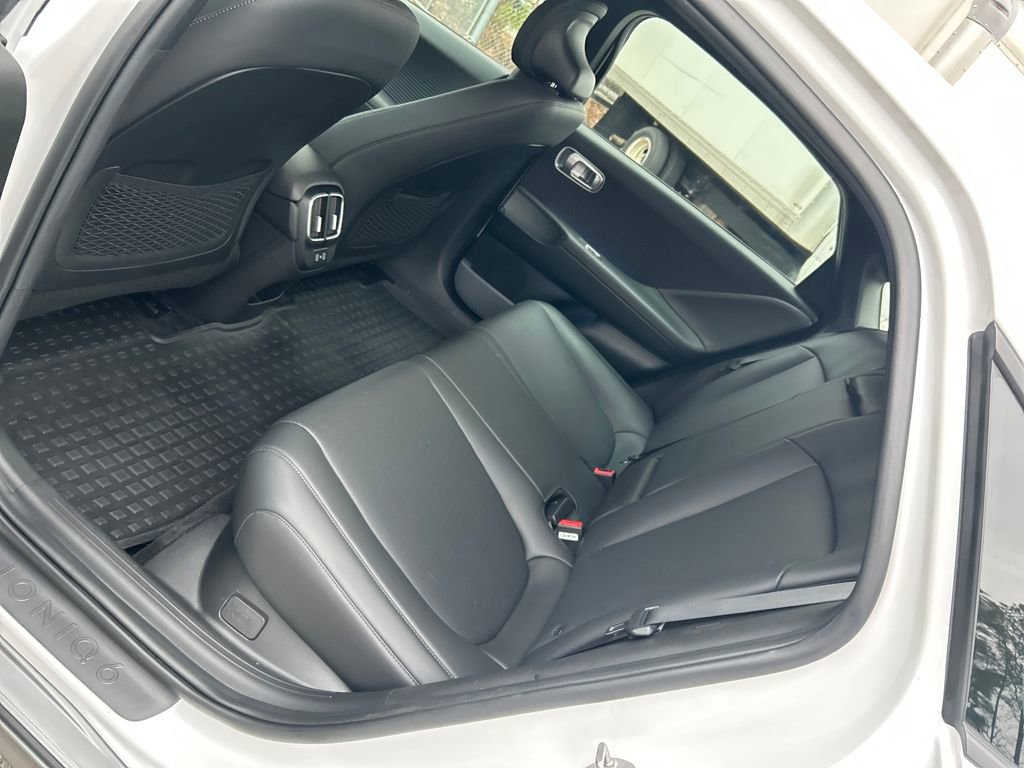 Used 2024 Hyundai Ioniq 6 SEL image 27