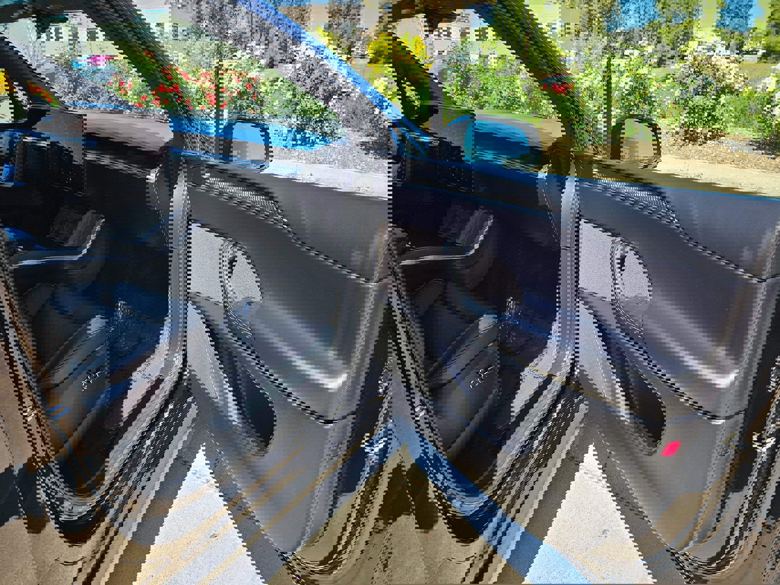 Used 2022 Tesla Model X Plaid image 36