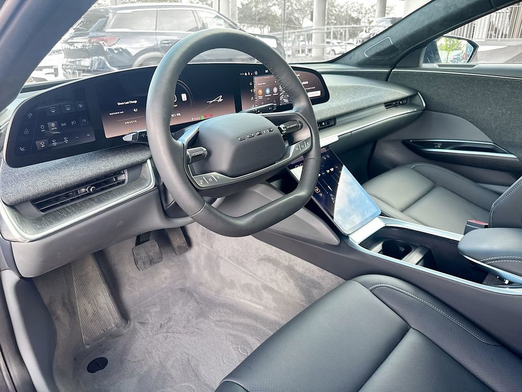 Used 2024 Lucid Air Touring image 10