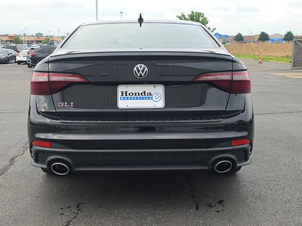 Used 2024 Volkswagen Jetta GLI Autobahn FWD image 6