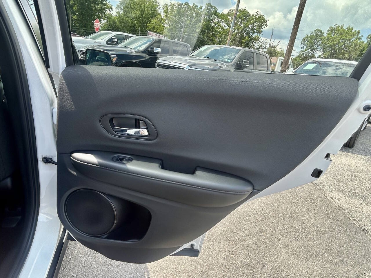 Used 2021 Honda HR-V Sport image 14