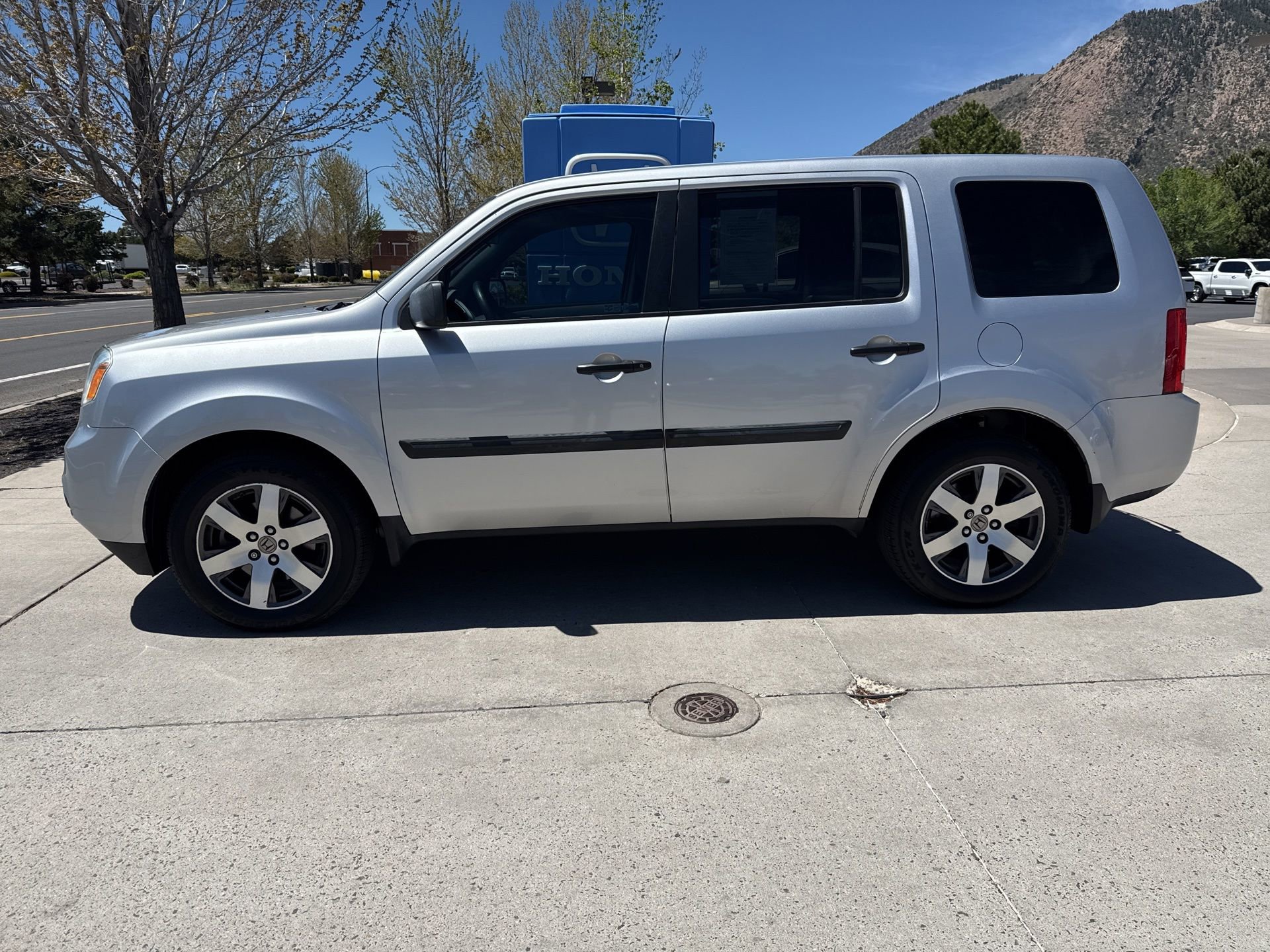 Used 2015 Honda Pilot LX image 10