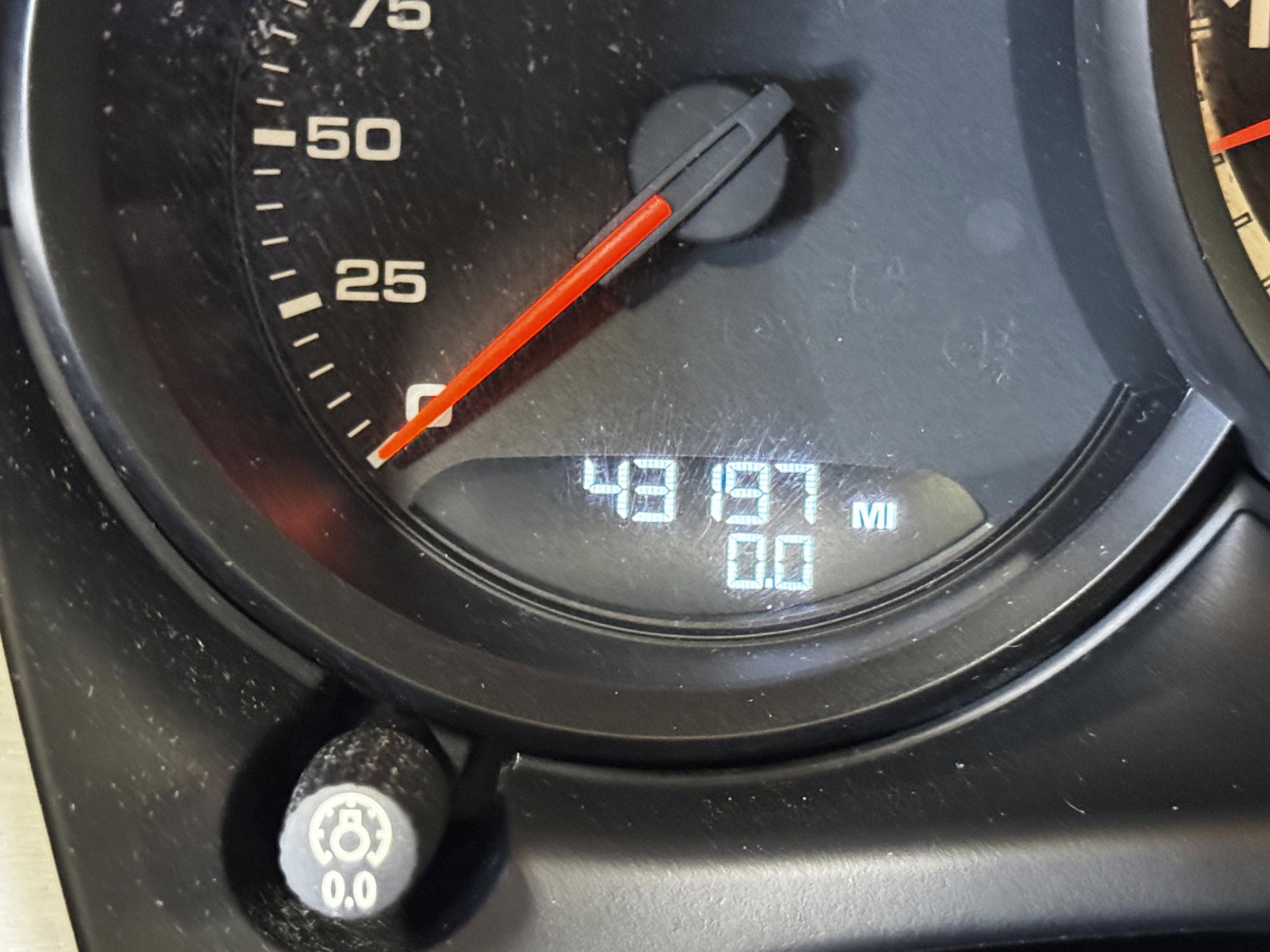 Used 2016 Porsche Macan Turbo image 31