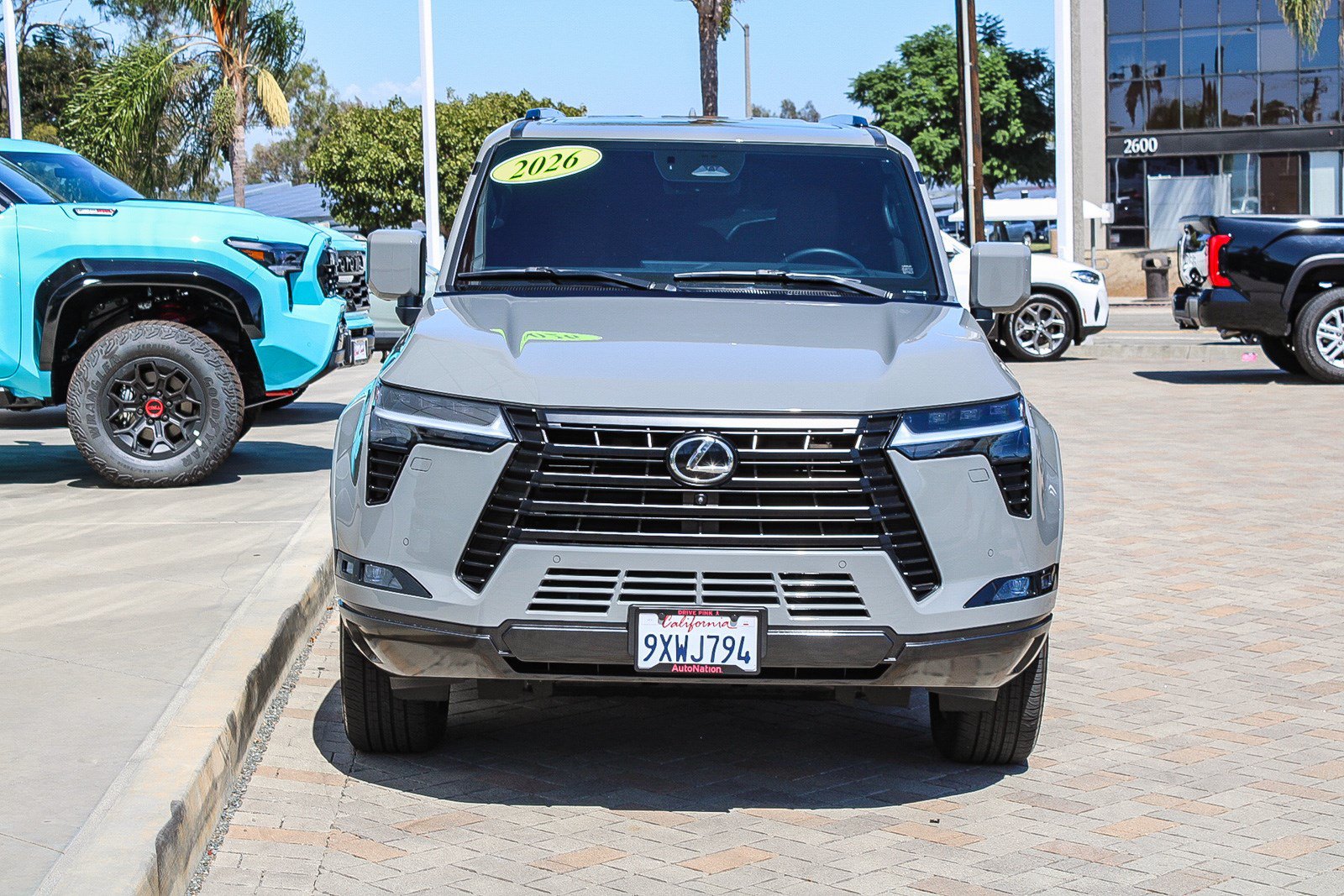 Used 2026 Lexus GX 550 w/ Accessory Package (2T) AWD/4WD image 2