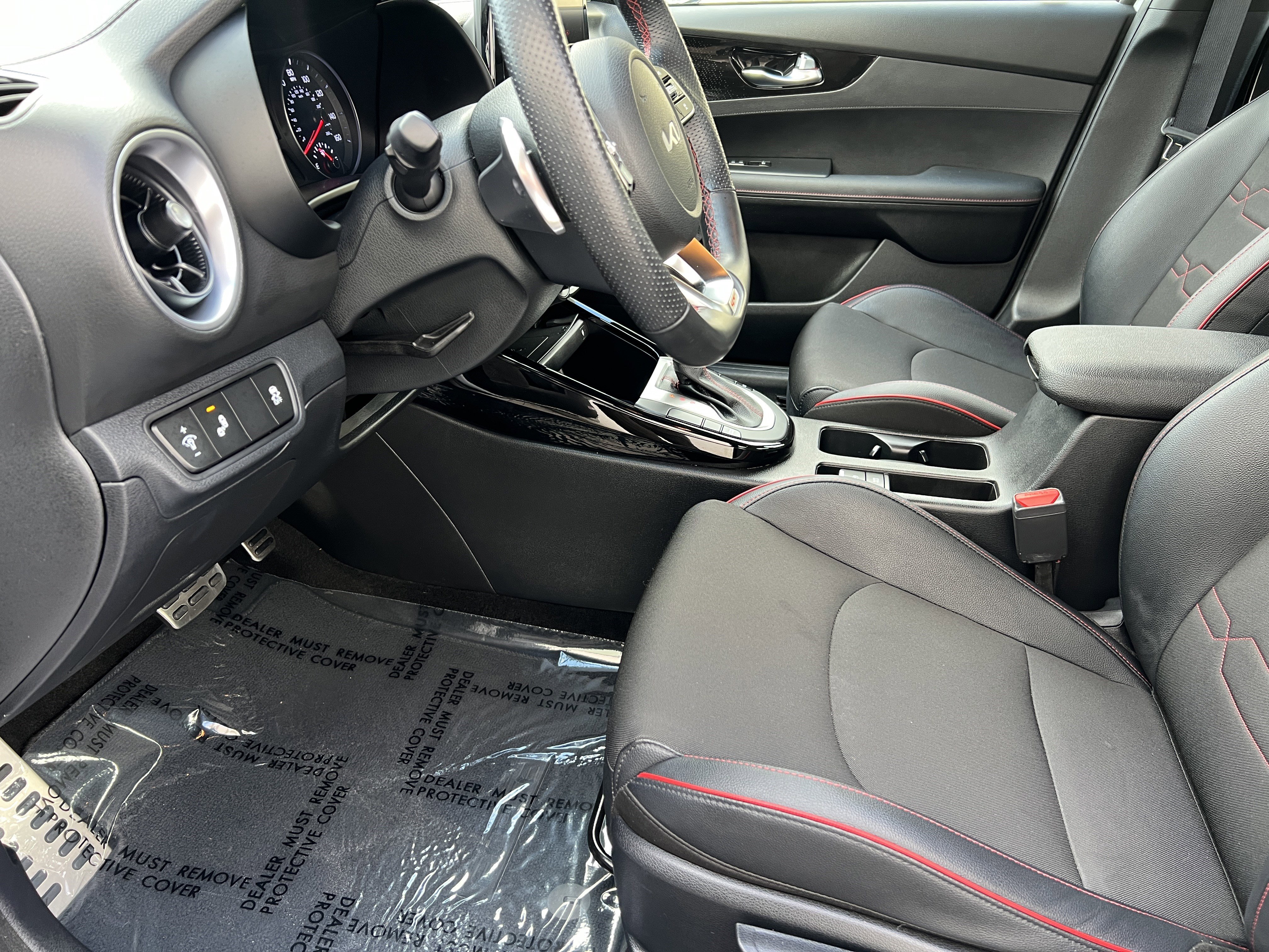 Used 2022 Kia Forte GT w/ GT Technology Package FWD image 15