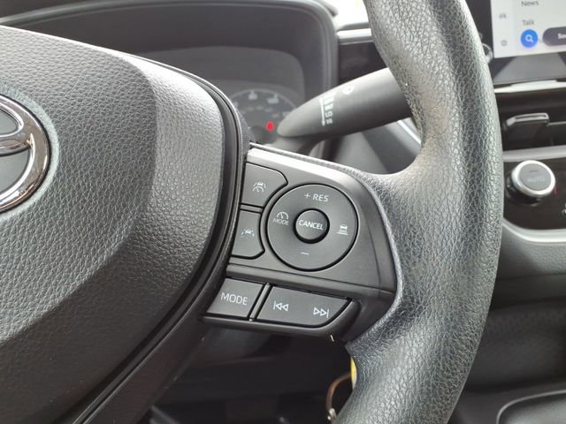 Used 2023 Toyota Corolla LE image 21