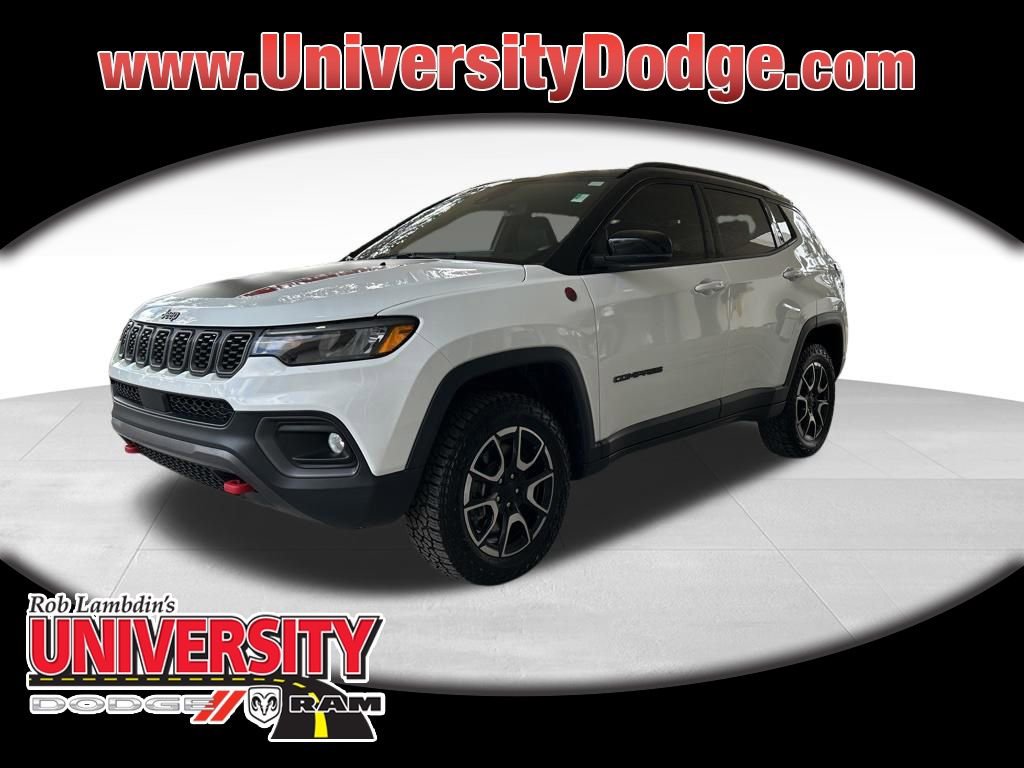 Used 2024 Jeep Compass Trailhawk image 1