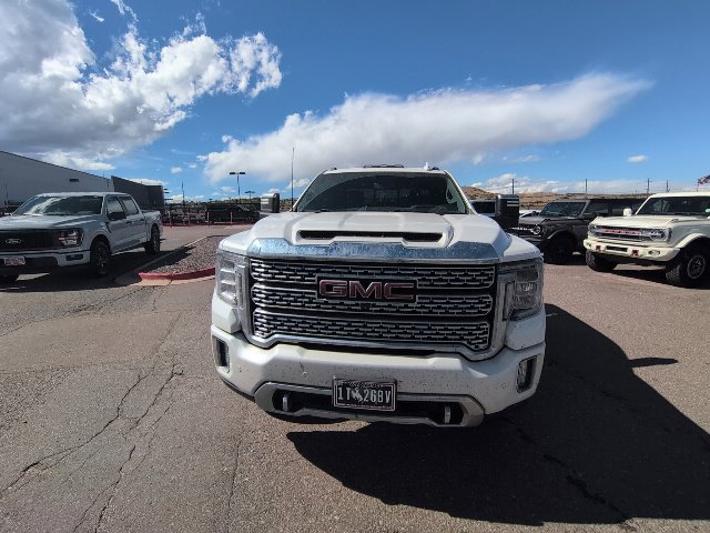 Used 2022 GMC Sierra 3500 Denali w/ Denali Ultimate Package AWD/4WD image 2