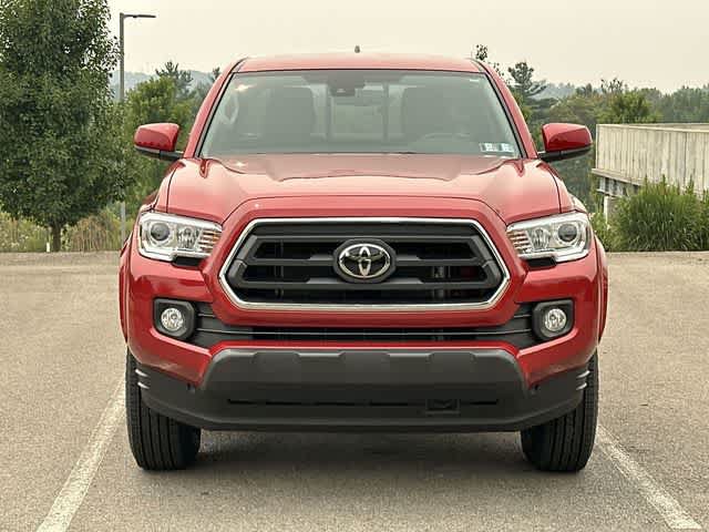 Used 2022 Toyota Tacoma SR5 AWD/4WD image 25
