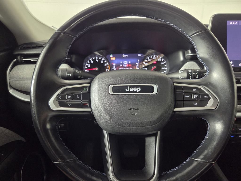 Certified 2022 Jeep Compass Latitude w/ Convenience Group AWD/4WD image 18