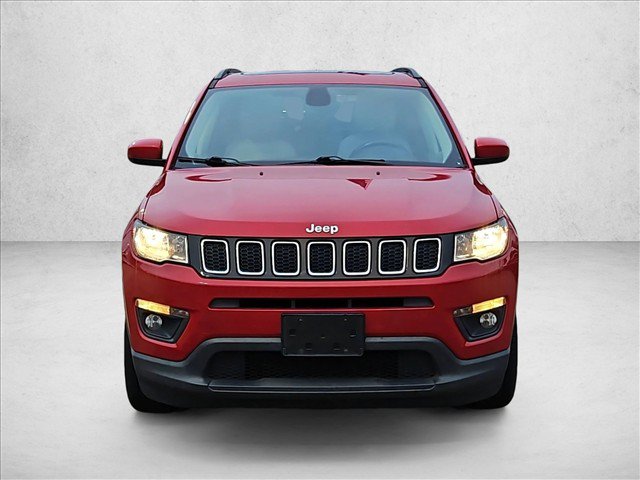 Used 2019 Jeep Compass Latitude w/ Popular Equipment Group FWD image 2