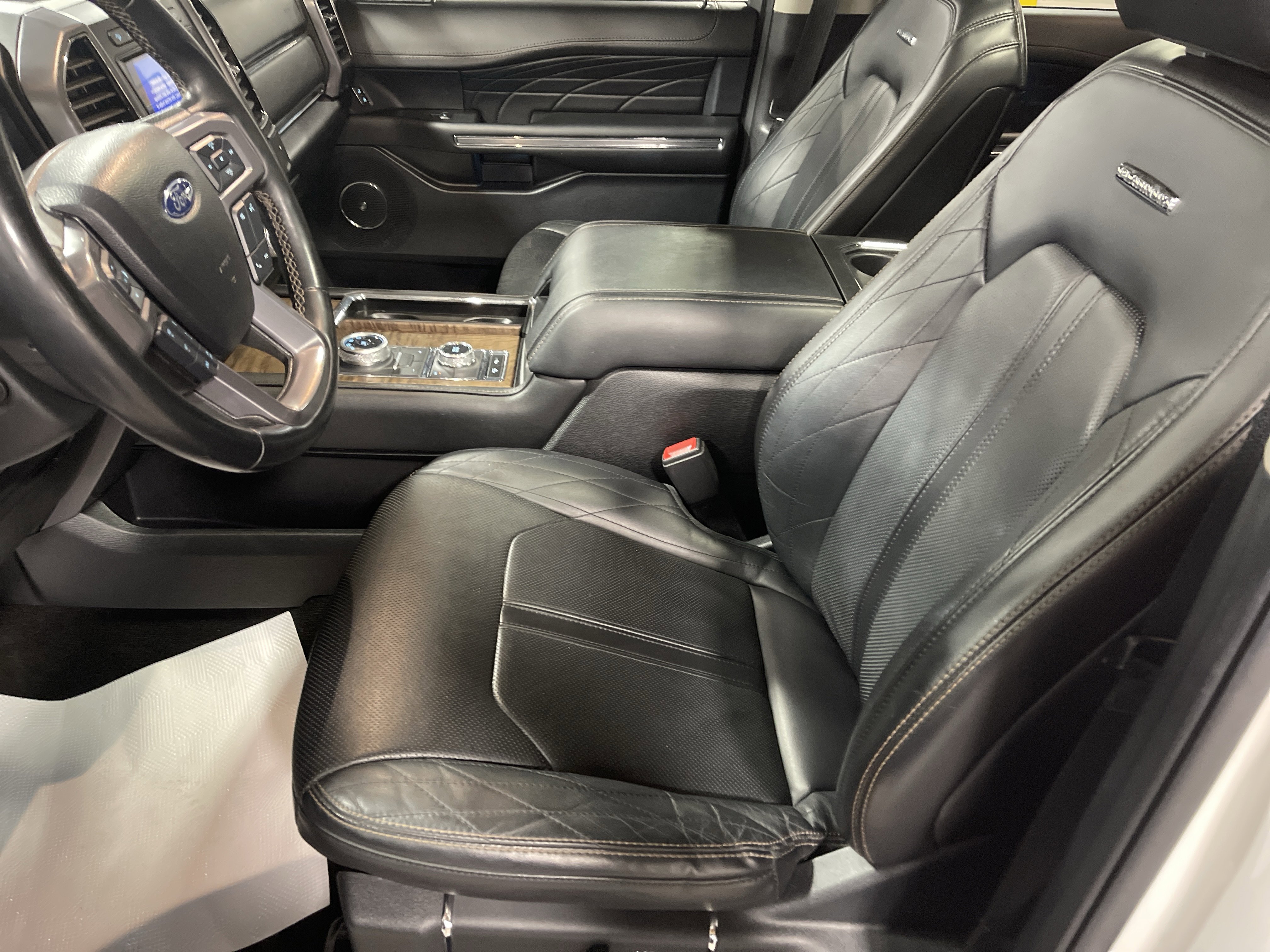 Used 2021 Ford Expedition Platinum image 10