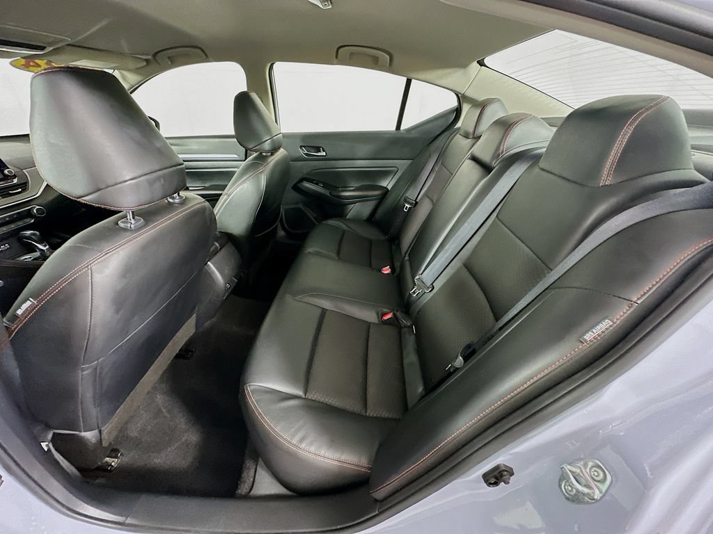 Used 2024 Nissan Altima 2.5 SR FWD image 31