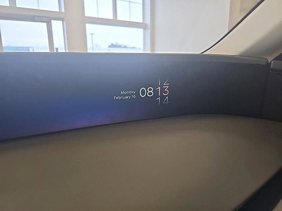 Used 2025 Lincoln Nautilus Reserve image 17