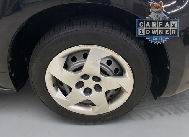 Used 2009 Pontiac Vibe w/ Preferred Package FWD image 14