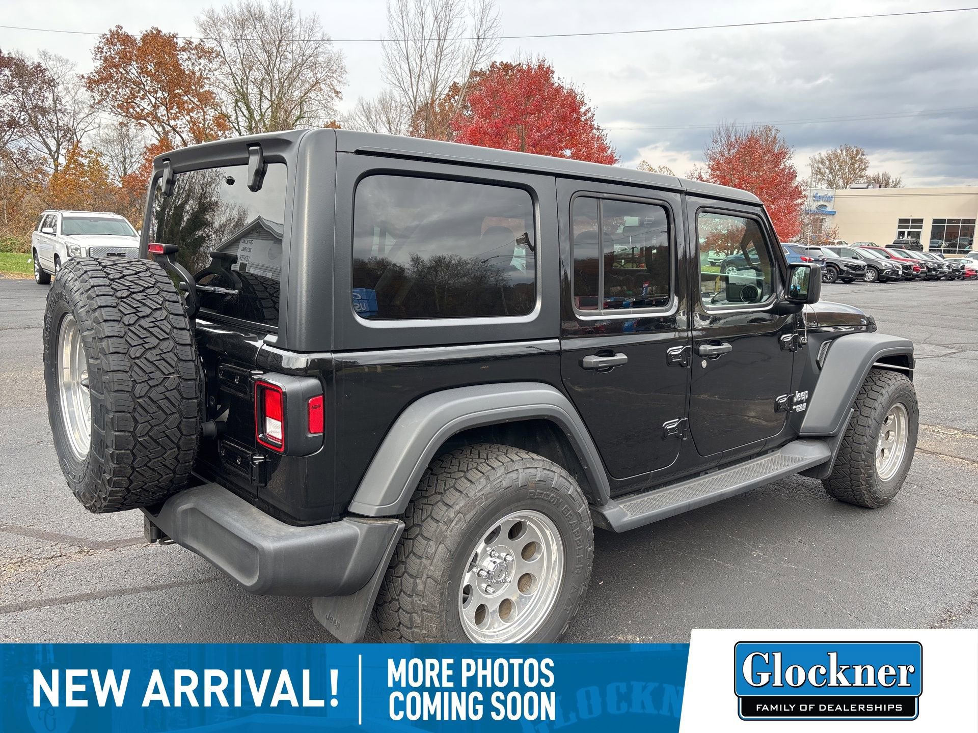 Used 2018 Jeep Wrangler Unlimited Sport S image 4