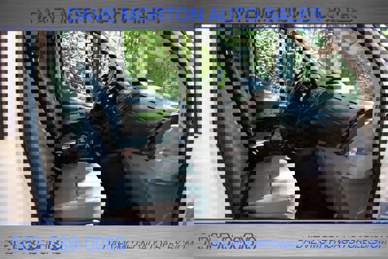 Used 2017 Ford Transit 250 130 Low Roof image 18