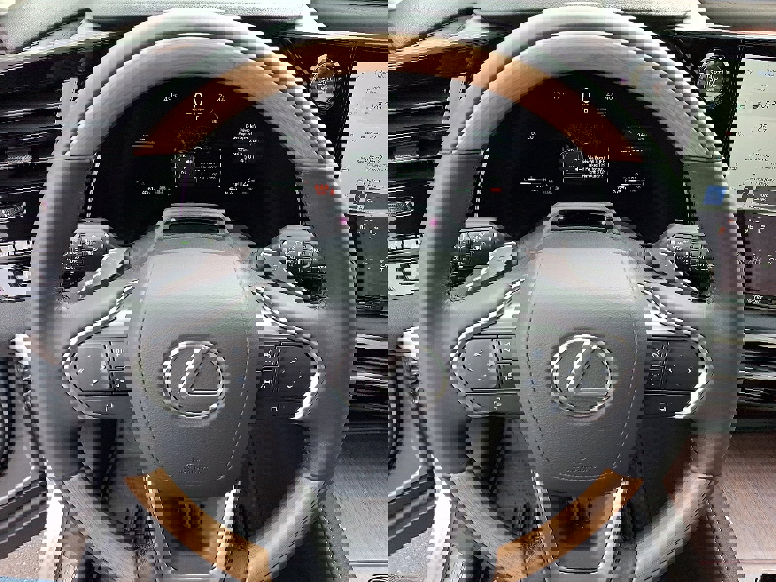 Used 2025 Lexus RX 350 AWD w/ Convenience Package image 20