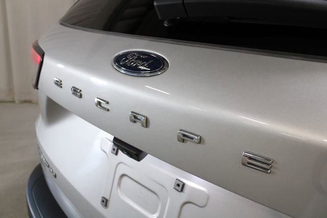 Used 2020 Ford Escape Titanium image 32