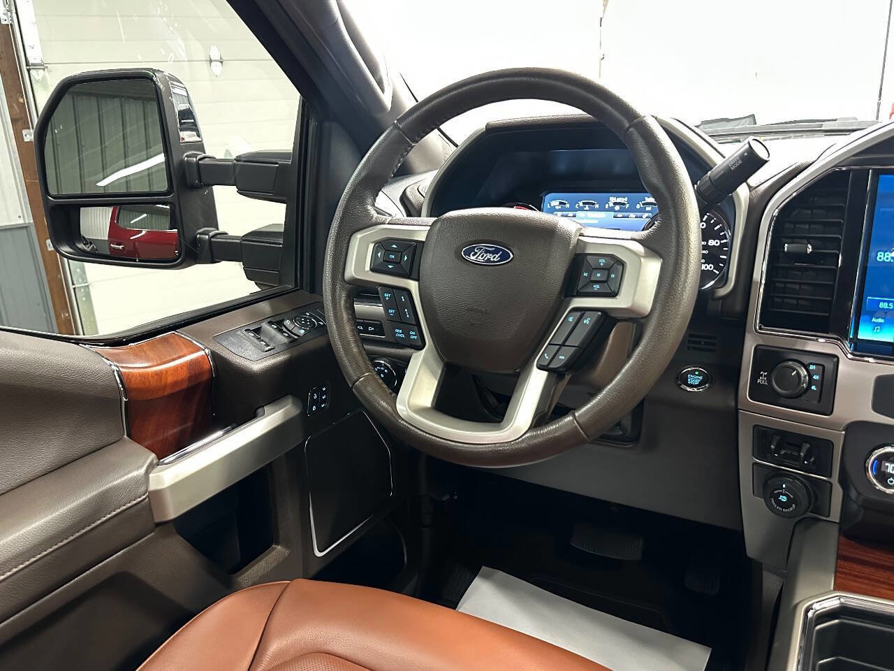 Used 2022 Ford F250 King Ranch w/ King Ranch Ultimate Package AWD/4WD image 34