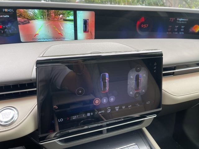 Used 2025 Lincoln Nautilus Reserve w/ Jet Appearance Package image 20