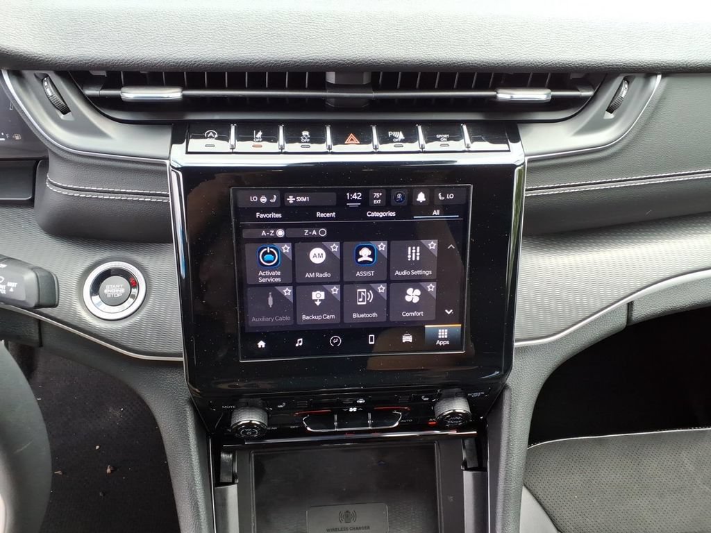 Used 2023 Jeep Grand Cherokee L Laredo AWD/4WD image 27