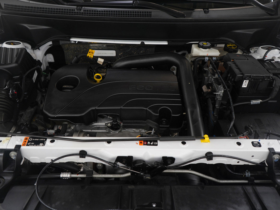 Used 2024 GMC Terrain SLT image 26