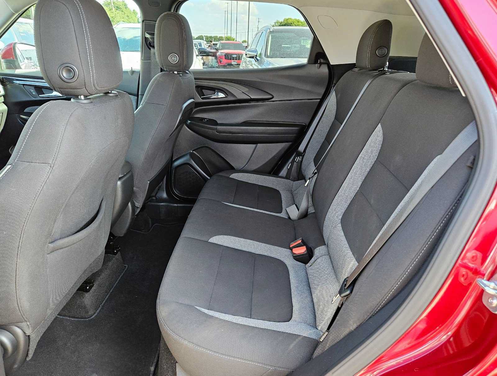 Used 2025 Chevrolet TrailBlazer LT FWD image 16