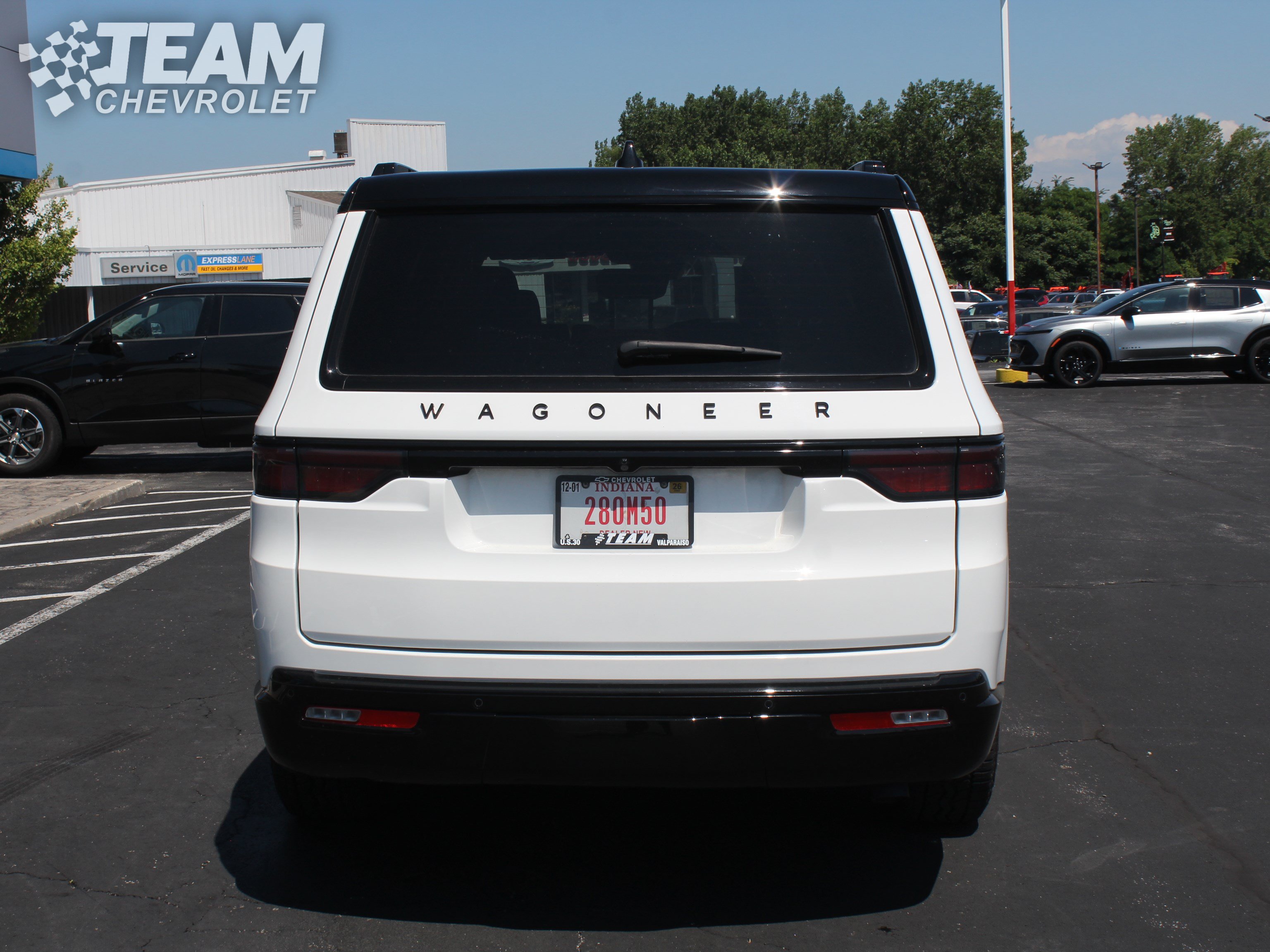Used 2025 Jeep Wagoneer Series II AWD/4WD image 5